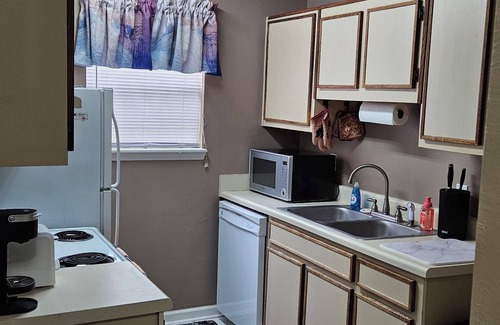 Tallahassee Casa | Relaxing Retreat House on Chateau Lane 2 Bed/2 Bath near FSU and FL Capital