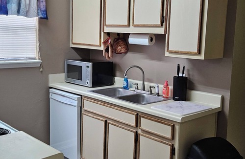 Tallahassee Casa | Relaxing Retreat House on Chateau Lane 2 Bed/2 Bath near FSU and FL Capital