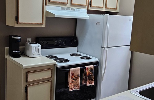 Tallahassee Casa | Relaxing Retreat House on Chateau Lane 2 Bed/2 Bath near FSU and FL Capital