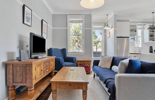 Cremorne Casa | Relaxing Retreat on Earle St, Cremorne Near Attractions