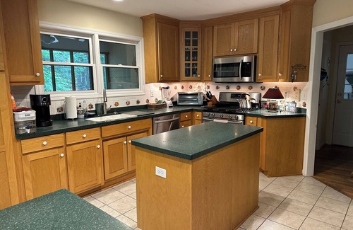 Saint Andrews Casa | Relaxing, spacious home nestled in the woods and near Sewanee's main campus.