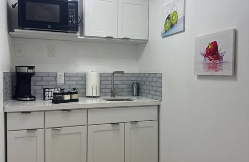 Pembroke Pines Apartamento | Relaxing Studio Getaway w/ BBQ, Patio & Parking