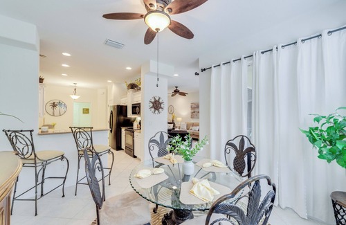 Estero Casa | Relaxing Townhome in Bella Terra Community