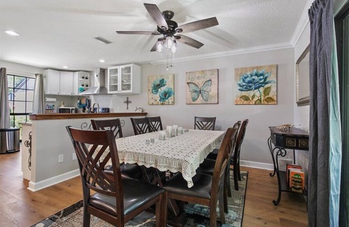 Palm Valley Casa | Relaxing two bedroom waterfront home near beaches