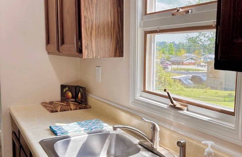 Rapid City Casa | Relaxing Upper Level Retreat Near Torch Lake & River