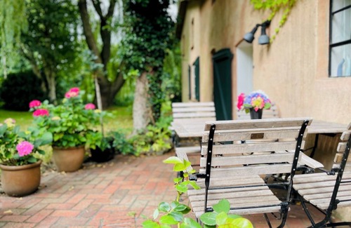 Scheggerott Casa | Relaxing vacation in stylish house with park-like garden, grand piano, library
