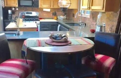 Oak View Casa | Relaxing views, next door to the trail. Views, Sauna, jacuzzi, pool & donkeys.
