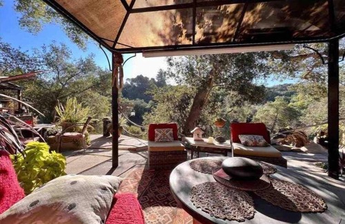 Oak View Casa | Relaxing views, next door to the trail. Views, Sauna, jacuzzi, pool & donkeys.