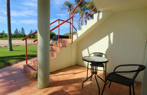 Crescent Head Apartamento | RELAXING WATER FRONTAGE APARTMENT