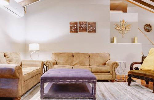 Munds Park Casa | RelaxingRejuvenating 4BR 3 and half BA cabin Munds Park