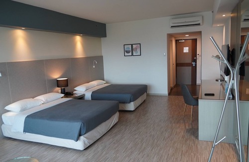 Orchard Hotel | RELC International Hotel (SG Clean)