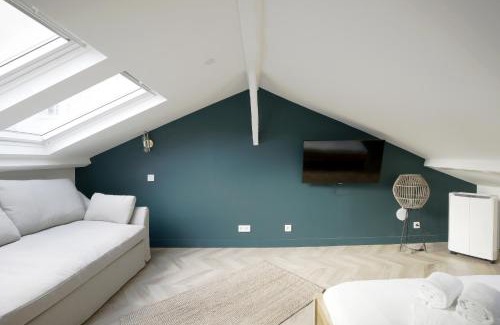 Parc-de-Montsouris Apartamento | Relish Best Paris Baguette in Light-Filled Duplex