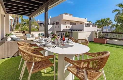 Marbella Apartamento | Medina Luxury Penthouse by Vacation Marbella
