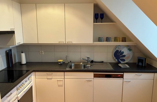 Lucerne Apartamento | ReLiving - Vibrant Duplex in City Center