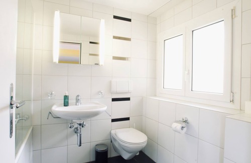 Lucerne Apartamento | ReLiving - Vibrant Duplex in City Center