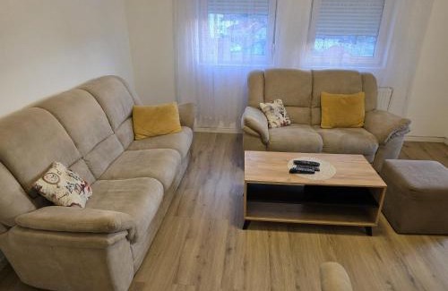 Novi Pazar Apartamento | Relje krilatice