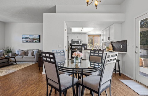 Eagle Casa | Relocations, Corporate- Large Eagle Home, 4 bedroom, 83616