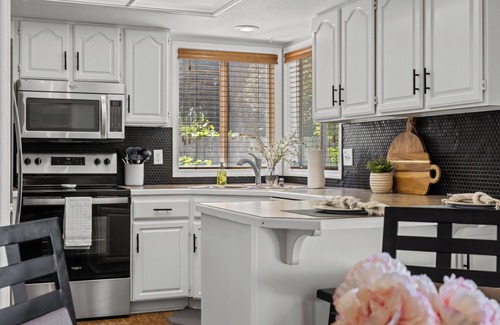 Eagle Casa | Relocations, Corporate- Large Eagle Home, 4 bedroom, 83616