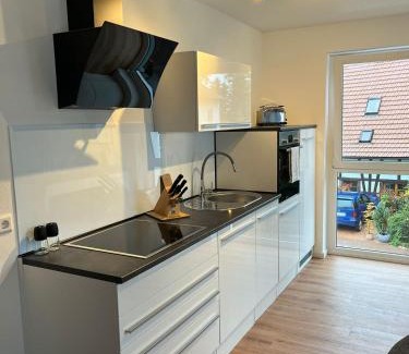Elgersweier Apartamento | REMA Homes - 180x200 Bett Küche Bad 50' TV Tiefgarage
