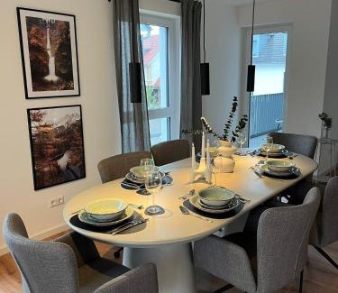 Elgersweier Apartamento | REMA Homes - 180x200 Bett Küche Bad 50' TV Tiefgarage