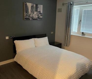 Wolverhampton Apartamento | Remarkable 2-Bed Apartment in Wolverhampton
