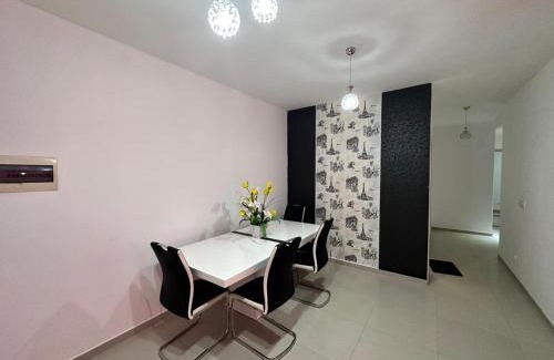 Viana Apartamento | Remarkable 3-Bed Apartment in Viana