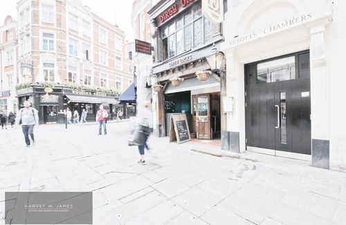 Spitalfields Apartamento | Remarkable Apartment in London