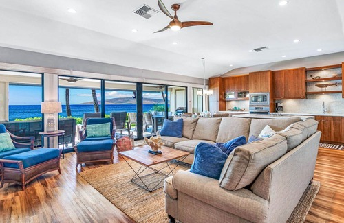 Downtown Lahaina Casa | Notable Oceanfront Living ubicación impresionante