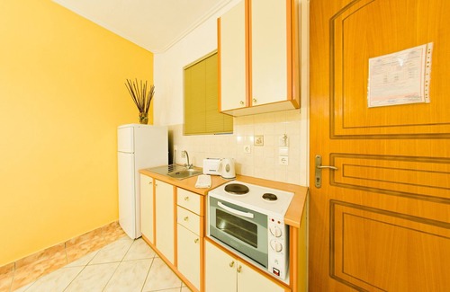 Amoudi Casa | Remezzo Apartments & Studios