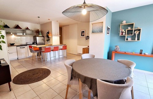 Aigues-Vives Apartamento | Remi's apartment, garden and jacuzzi