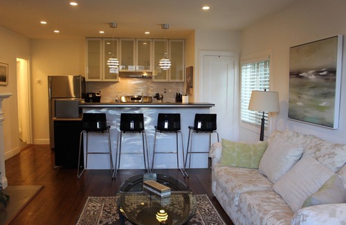 North Central Apartamento | 2BR remodelado en el centro de San Mateo
