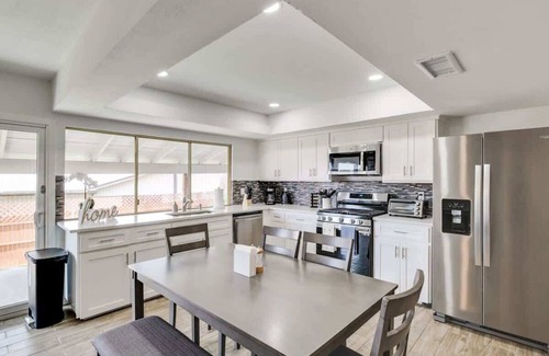 North Central Carrollton Casa | Remodeled 3 bedroom with central location Carrollton