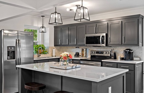 Frisco Casa | Remodeled 4 bedroom plus office in Downtown Frisco, Texas.