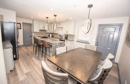 Dawsonville Casa | Remodeled 4 bedroom home 8 beds Dawnsonville 7 miles from ATlanta MotorSport