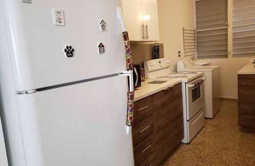 Tomas de Castro Apartamento | Apartamento remodelado en el corazón de puerto rico.