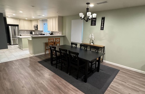 Crockett Apartamento | Remodeled Apartment in Crockett! Great for 4
