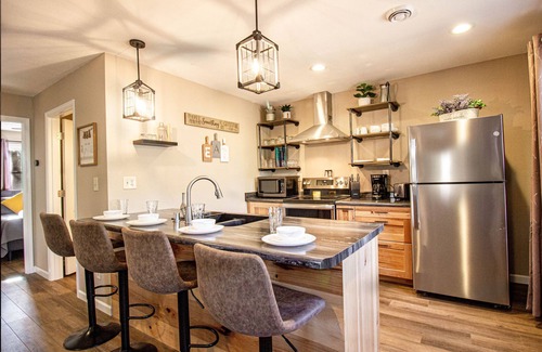 Mountain Cabina | Remodeled Cabin w/fireplace, 2 miles from Lakewood