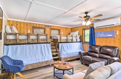 Elizabeth Casa | Remodeled Cabin with Fire Pit on Norfork Lake!