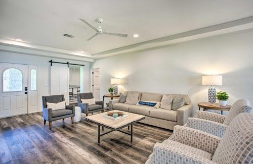 Log Cabin Casa | Remodeled Cedar Creek Lake Retreat with Fire Pit!