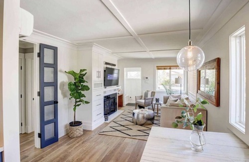 Linda Vista Cabaña | Remodeled cottage, near USD and all of San Diego's main attractions.