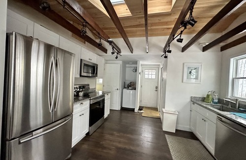 Graniteville Cabaña | Remodeled Cottage retreat on the Lake, close to Boston but nestled in the woods