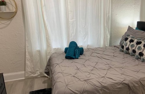 West Little River Casa | Remodeled cute house, neor of all, sleep 6