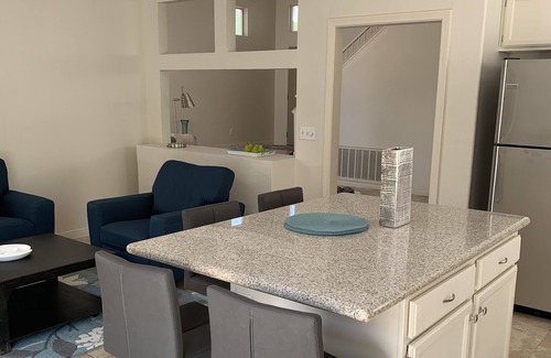 Summerlin Casa | Oasis en el desierto remodelado con piscina