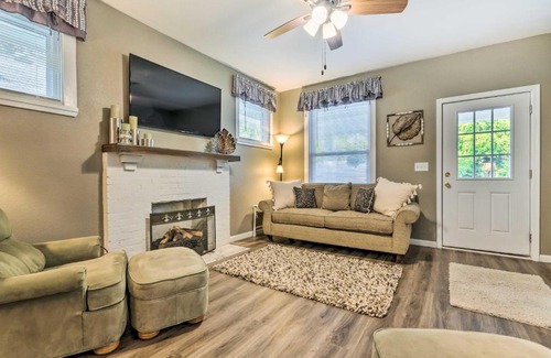 Hot Springs Casa | Remodeled Dtwn Hot Springs Home with Porch!