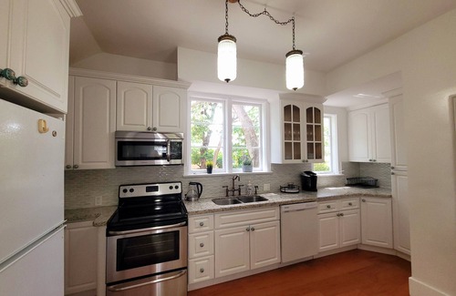 Ojus Casa | Remodeled historic house - 9 min from the beach!
