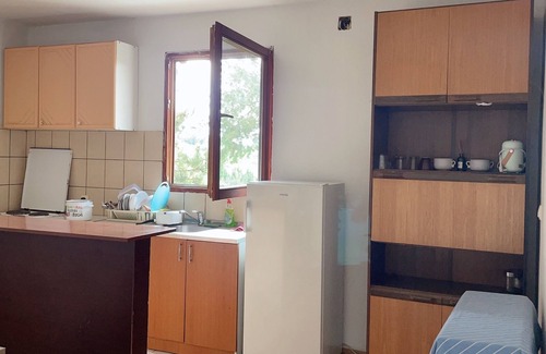 Palilula Casa | Remodeled historic cottage with modern appliances close to great hiking trails