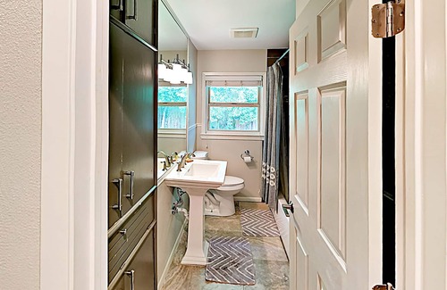 Allandale Casa | Remodeled home in quiet Rosedale neighborhood w/ 2 living areas & luxe kitchen