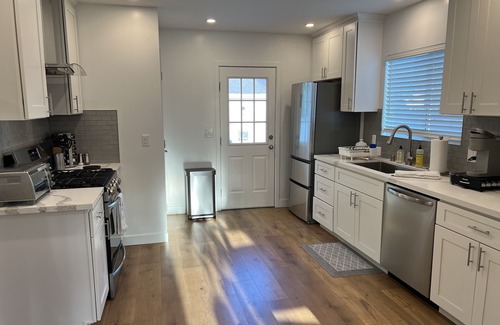 Burbank Casa | Remodeled Home near Studios and Hollywood!