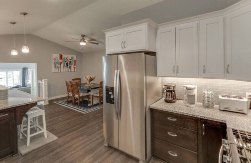 Garrison Apartamento | Remodeled Home on Great Fishing & Swimming Bay!