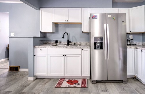 Fox Lake Apartamento | Remodeled Monthly and Seasonal Rental in Fox Lake with Lakeview and Mineola Bay Access